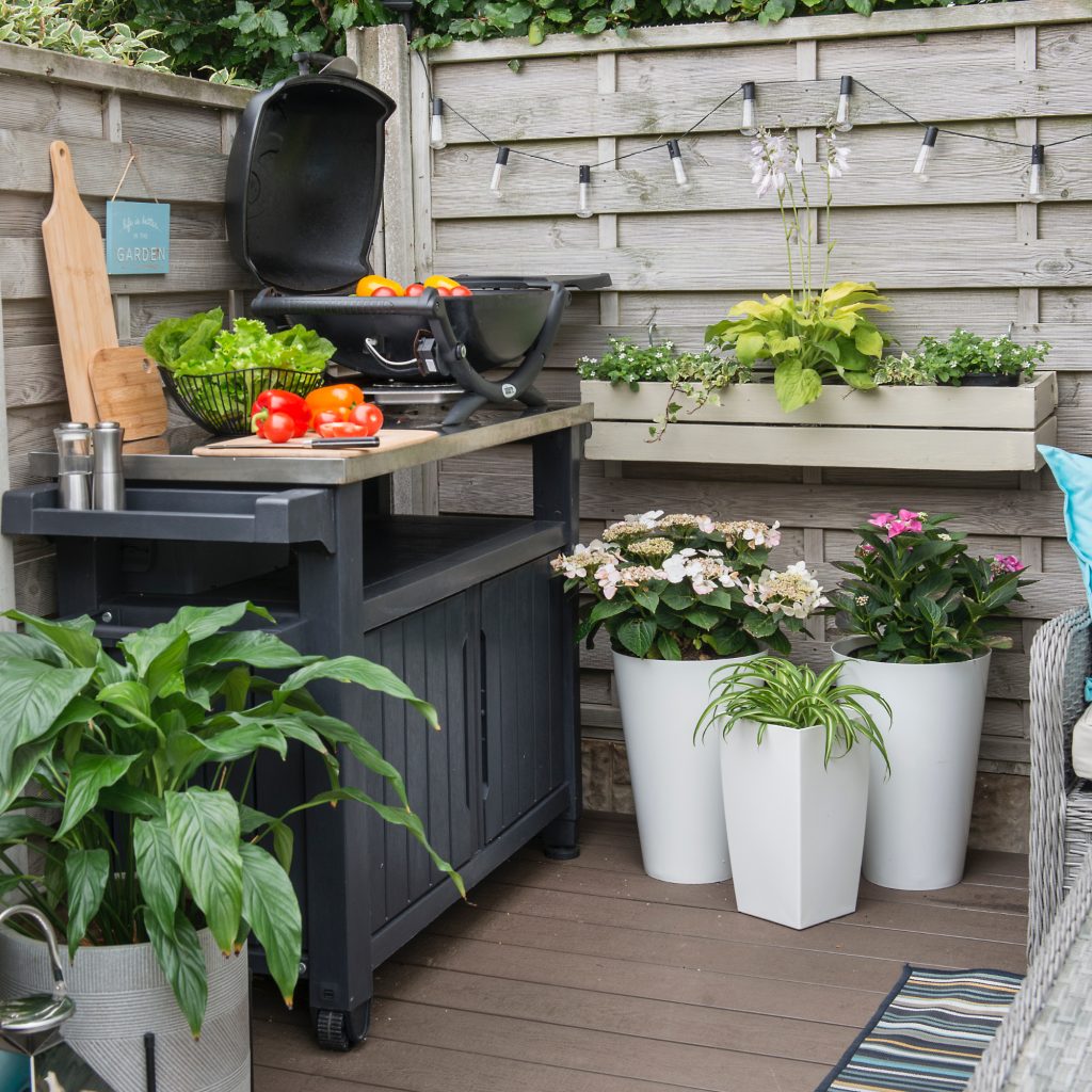 Smart Corner Outdoor Kitchen Setup