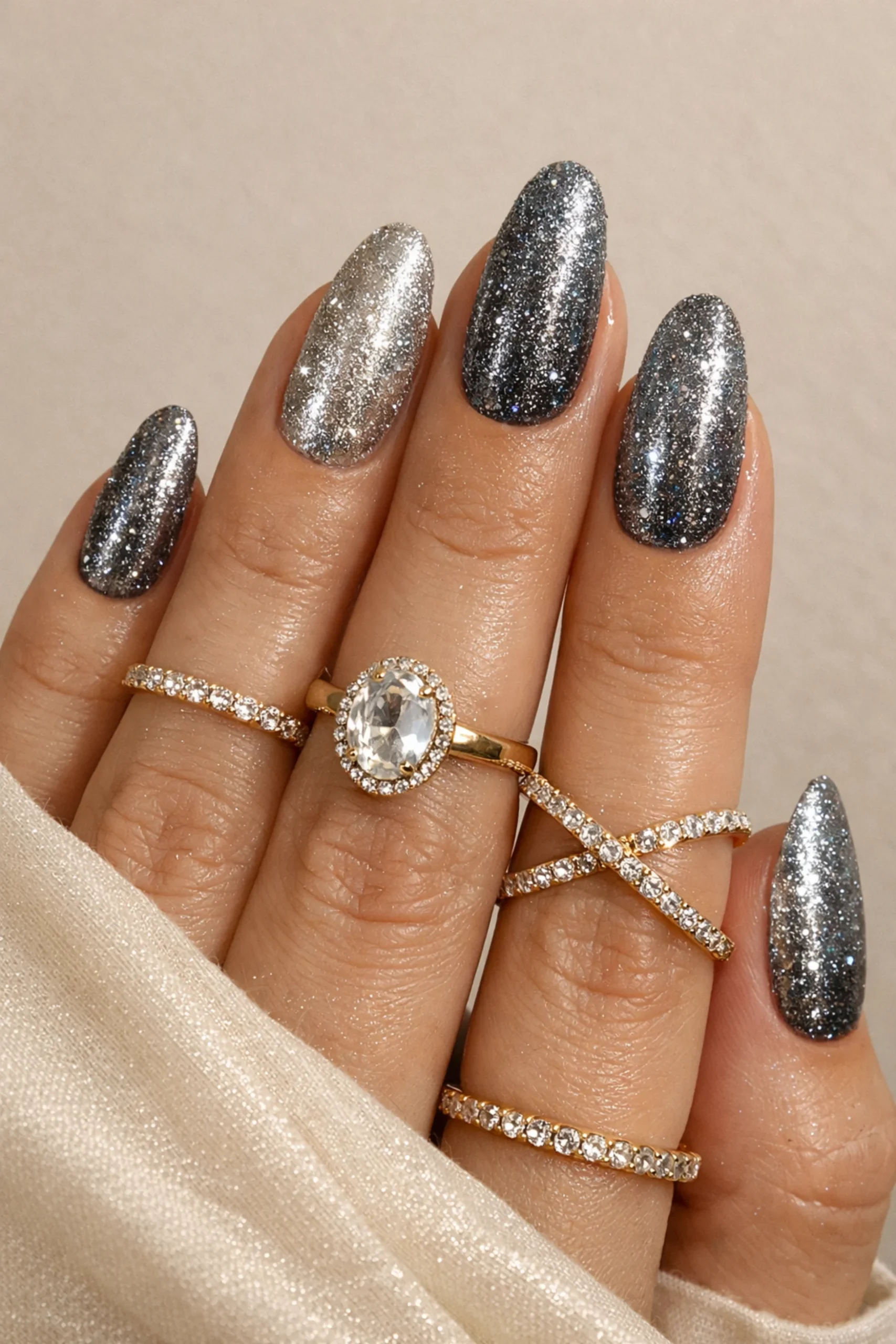 Glitter Velvet Nails