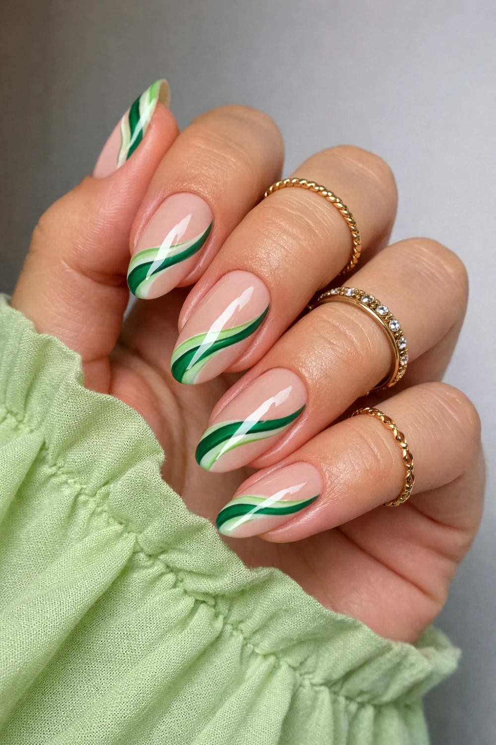 Green Swirl Nails
