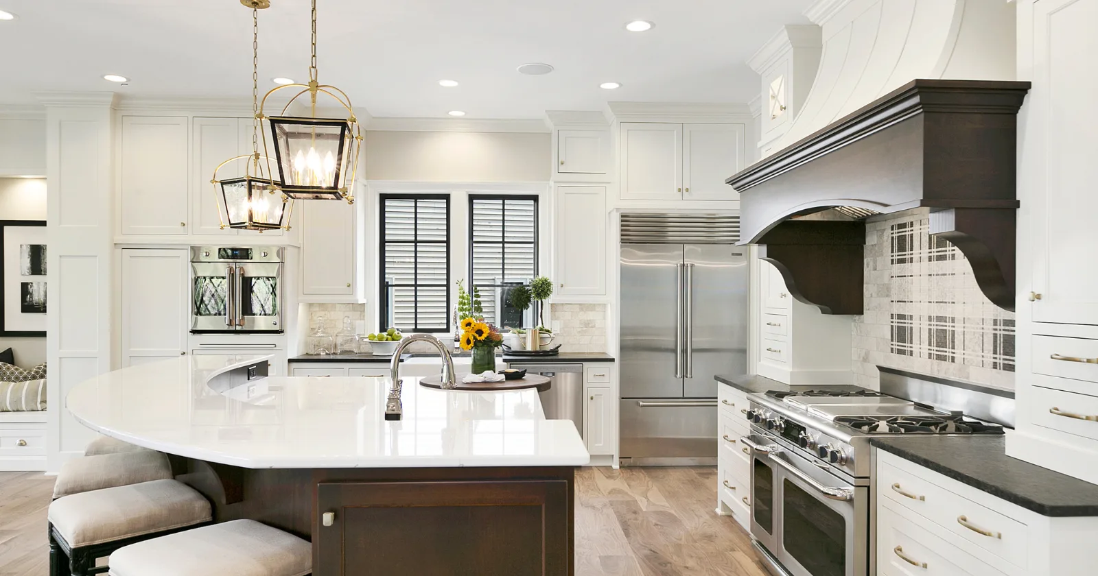 11 Curved Kitchen Island Ideas with LED Lights That Transform Modern Kitchens