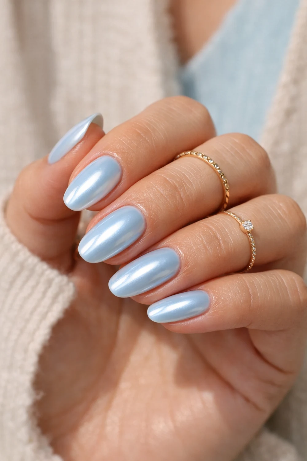 Creamy Baby Blue Chrome Nails