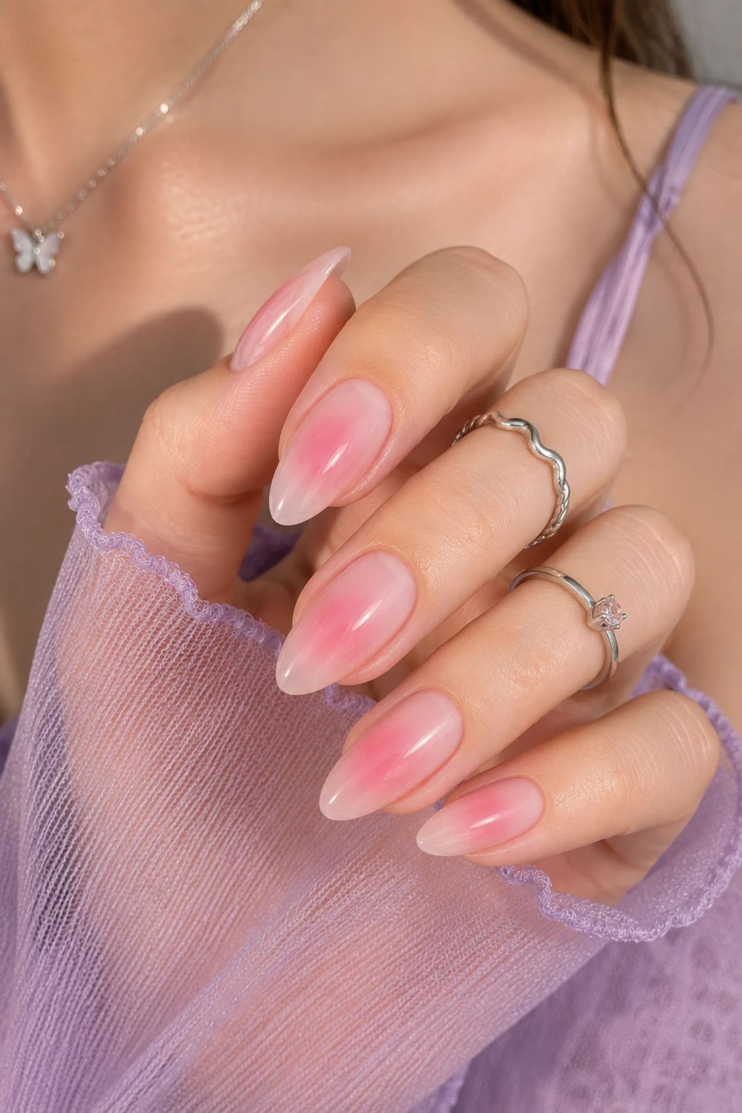 Airbrushed Strawberry Milk Nails